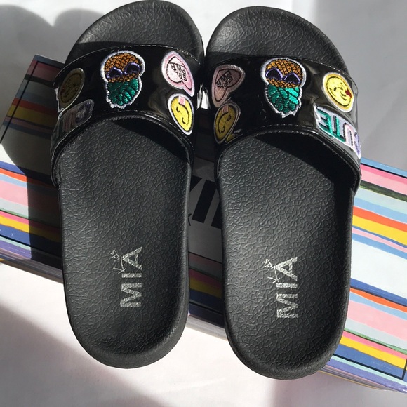 MIA Kids black slides. Size Small 13/1 - Picture 4 of 8